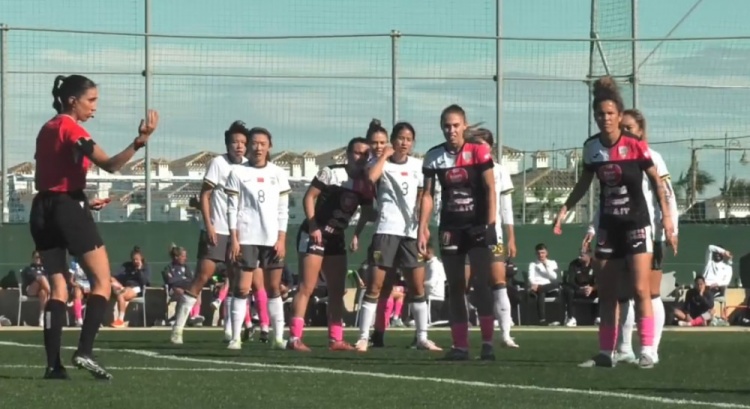  唐佳麗梅開二度、邵子欽破門，中國女足3-2擊敗Alhama俱樂部女足