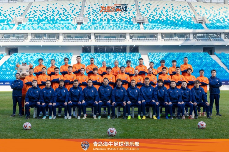  青島海牛一線隊(duì)名單：老將鄭龍、薩里奇坐鎮(zhèn)，金洋洋等新援在列
