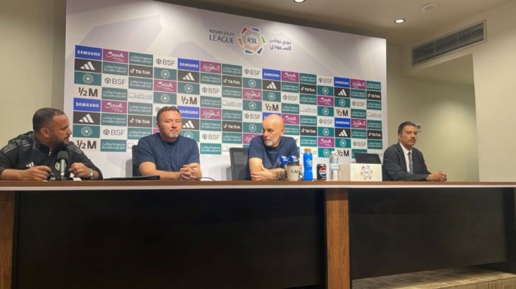  皮奧利：球隊(duì)并未因推遲開球而受影響，利雅得勝利配得上勝利