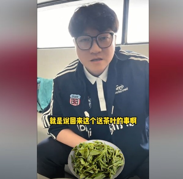  趙鵬：不太清楚賈秀全要球員買茶葉的段子，但這在現(xiàn)實中也正常