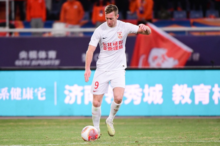  熱身賽：長春亞泰2-1青島海牛 貝里奇、奧莫伊胡安弗破門???