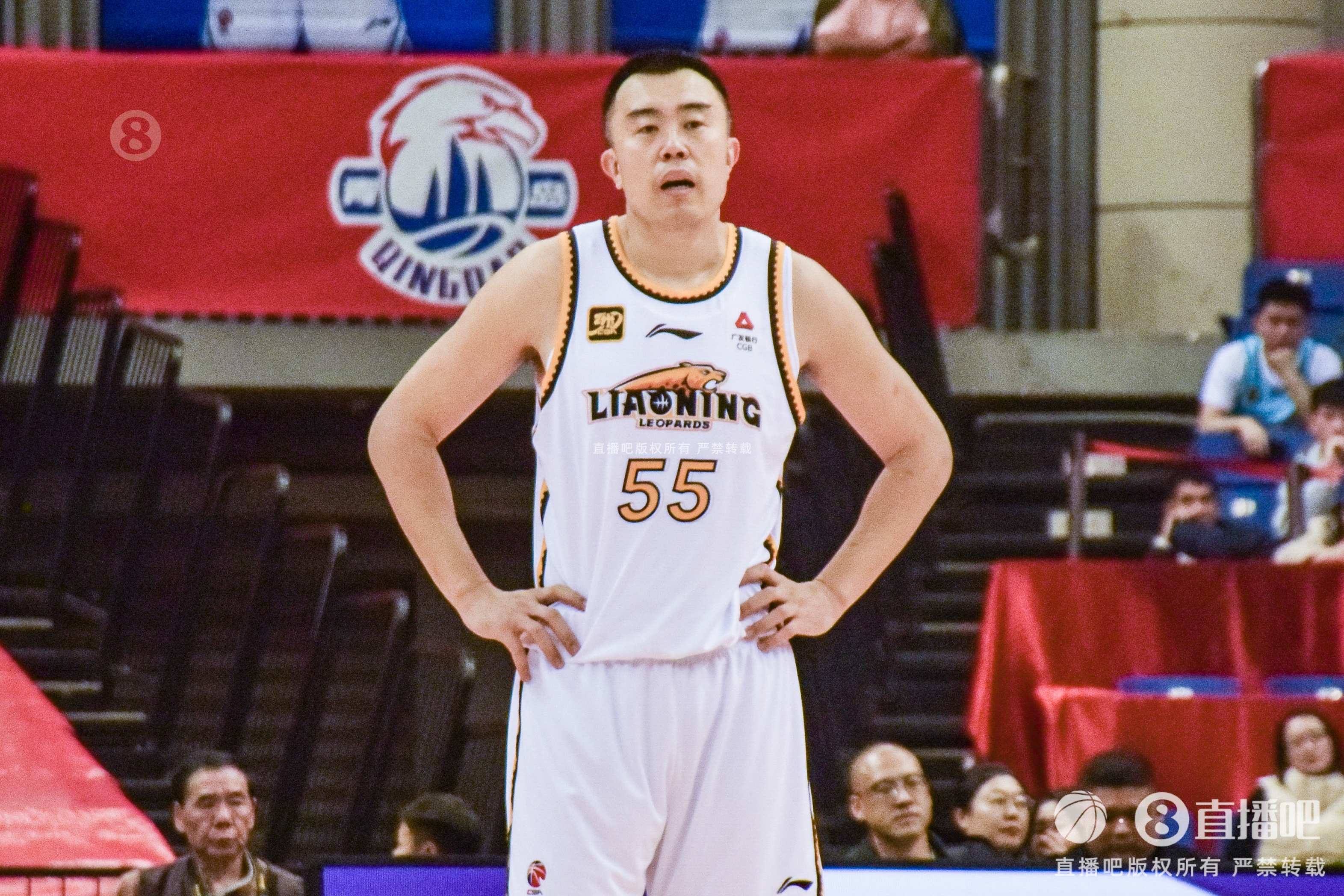  老將盡力了！韓德君5中4高效拿下14分6籃板